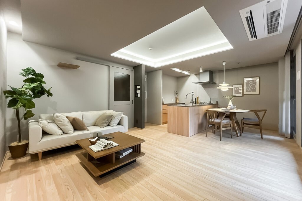 Renovated 1SLDK with Private Garden Near Shinjuku Gyoen